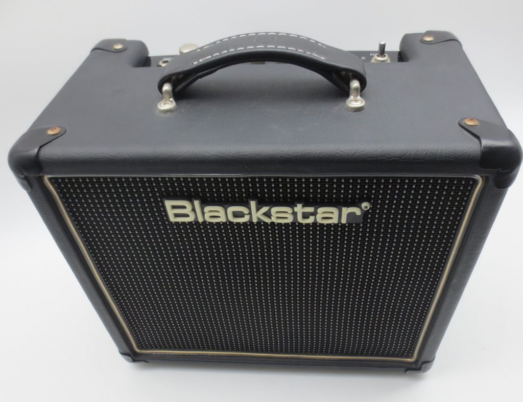 東京都より、Blackstar HT-1R 真空管ギターアンプを買取頂きました 